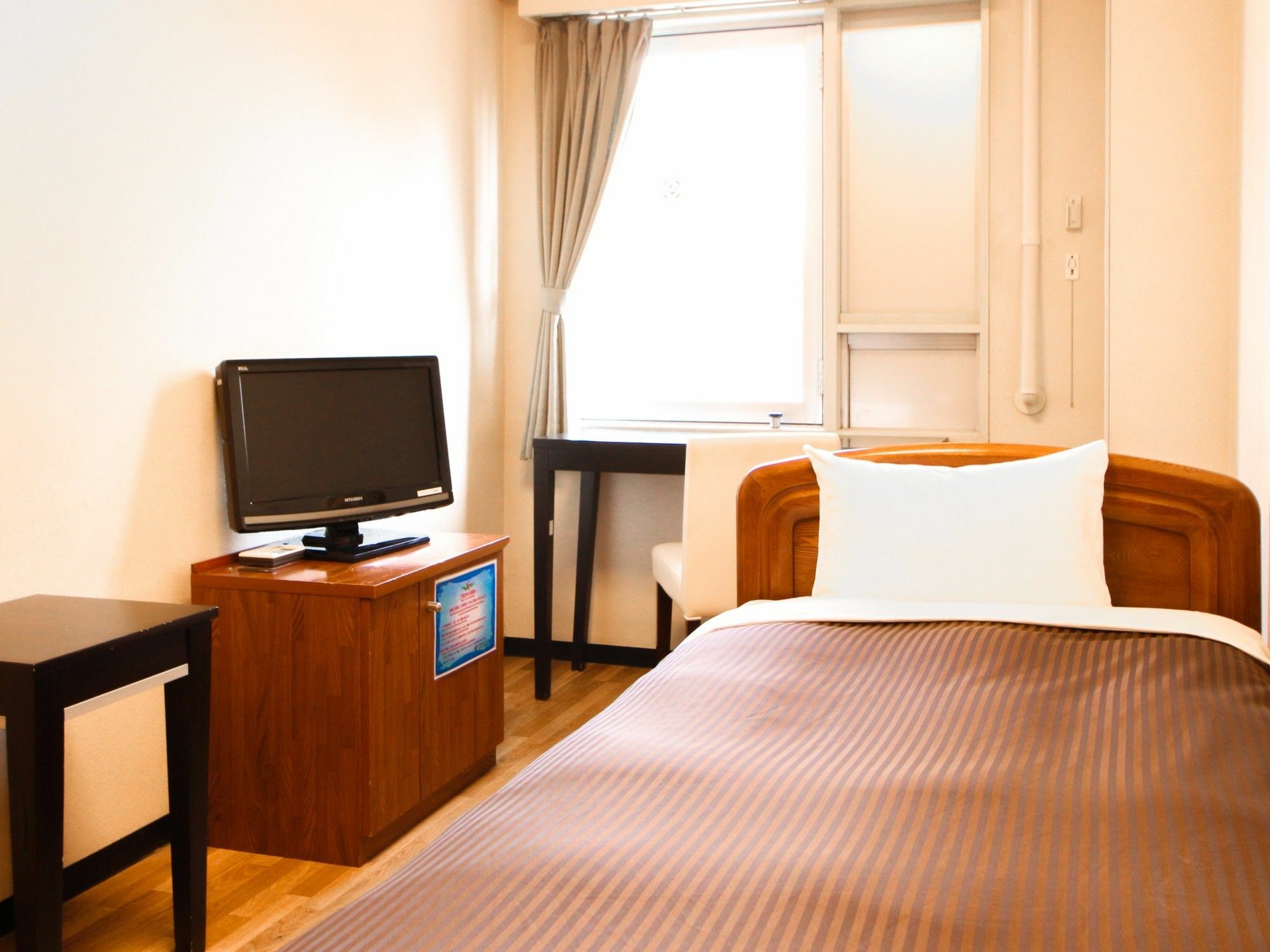 Hotel Livemax Budget Kawasaki Ekimae Екстериор снимка